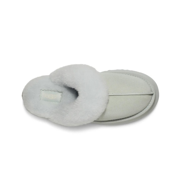 UGG Disquette 1122550/goo
Women's/Shoes/Dress Shoes/Slip-ons - Picture 6 of 7